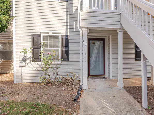 107 Scott Ln #107, Chapel Hill, NC 27514