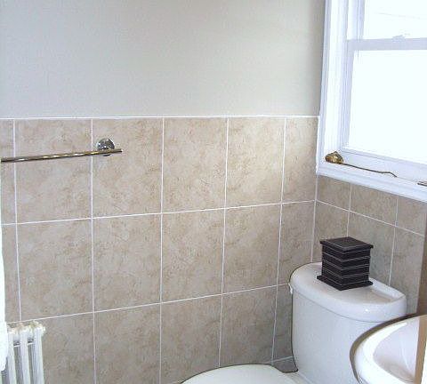 1st floor Bath Apt#2