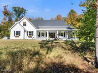 20 Sanford Ln, Queensbury, NY 12804