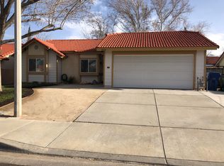 2836 Princeton Way, Lancaster, CA 93536