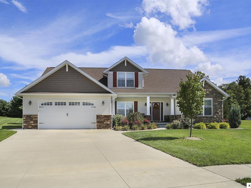 1st image of 25 Wildwood Ln