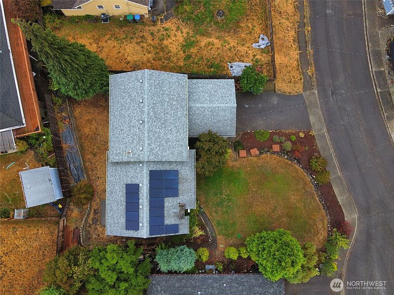 4th image of 1516 Bradley Court