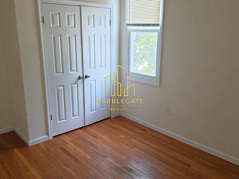 826 S 15th St #22L — Photo 4