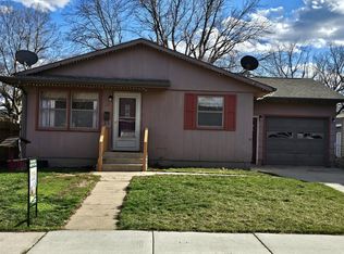 811 E 6th Ave, Mitchell, SD 57301