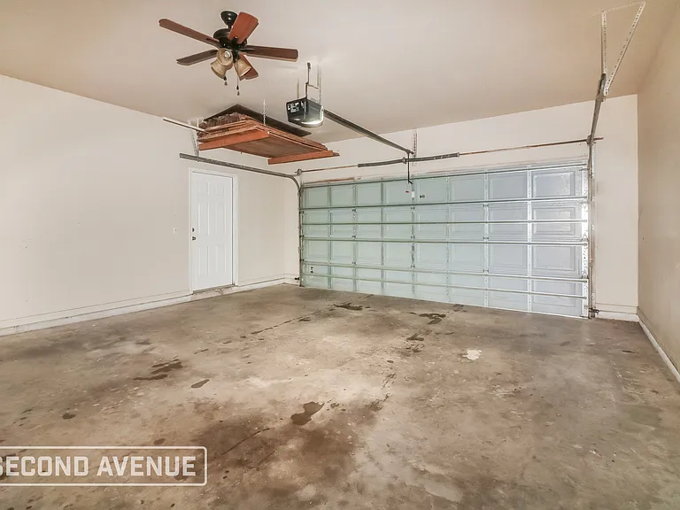 2613 Las Brisas St — Photo 22