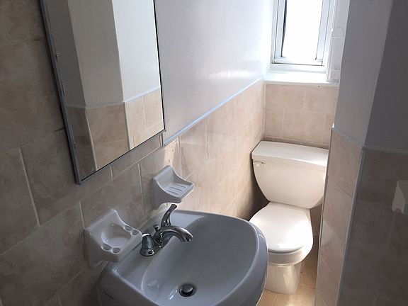 3rd image of 67 Cambridge Pl APT 4F