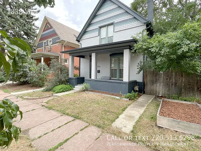 1838 Vine St — Photo 37