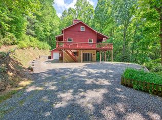 1696 Joe Carver Rd, Waynesville, NC 28785