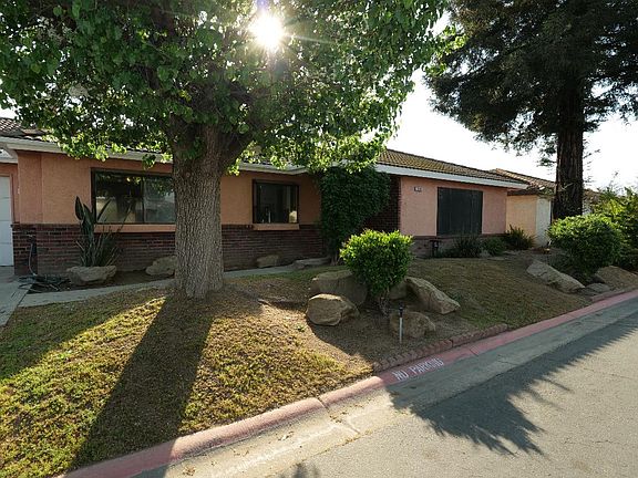 3rd image of 7684 N 6th St