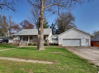 104 W Perkins St, Payson, IL 62360