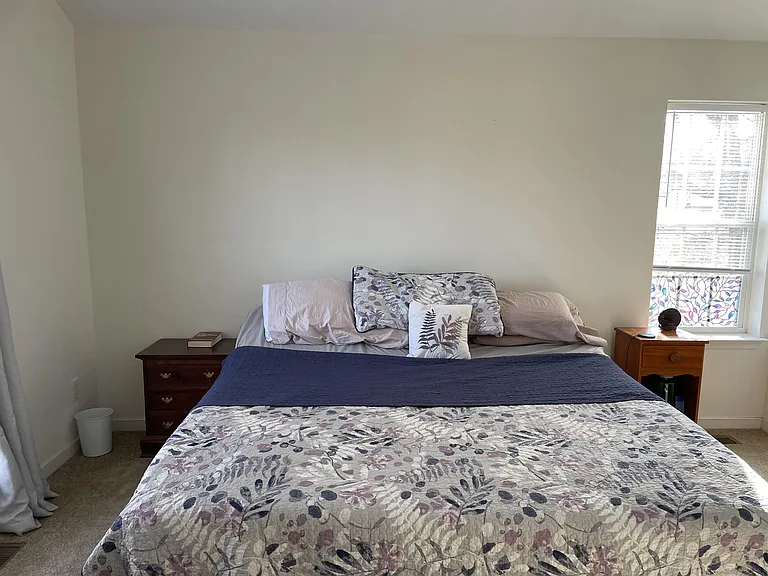 555 Station Ln — Photo 12