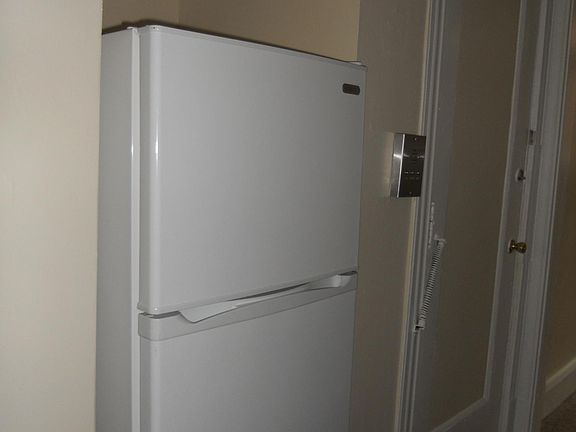 4th image of 197 North St APT C5