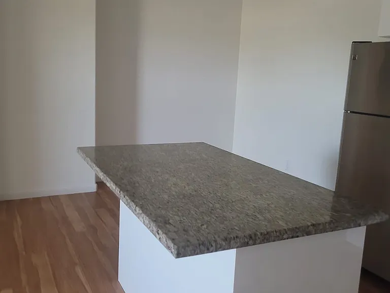 Sterling Heights Apartment — Photo 7