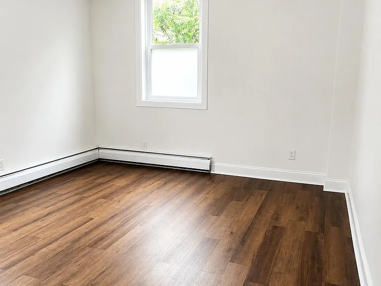 3175 Richmond St #2 — Photo 11