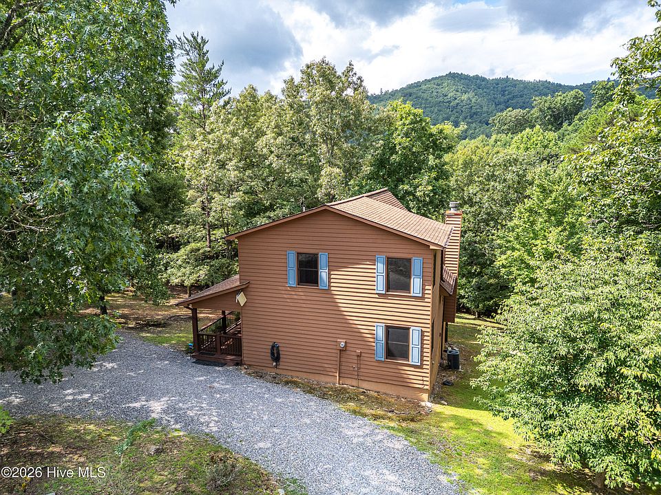 1st image of 62 Ellis Lane