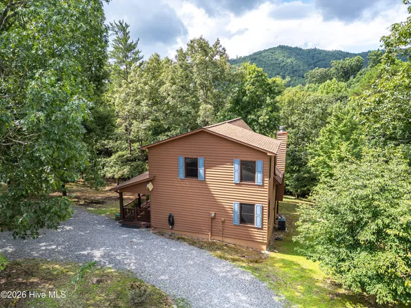 62 Ellis Lane, Murphy, NC 28906