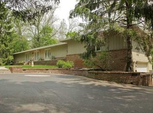 8090 Olentangy River Rd, Columbus, OH 43235