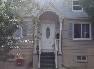 5507 Emerson St, Hyattsville, MD 20781