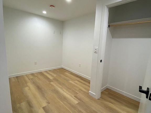 5th image of 8302 Crenshaw Blvd #1/2