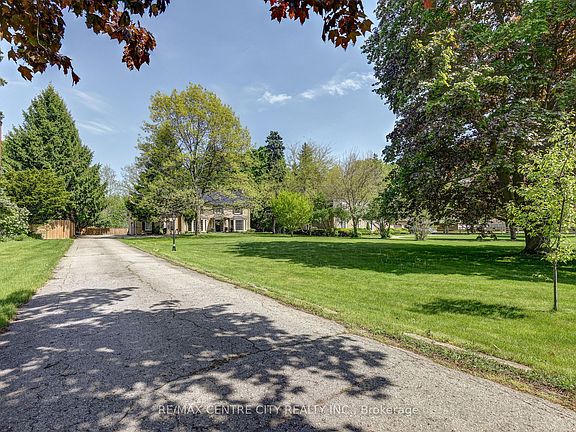 2nd image of 339 Sunset Dr