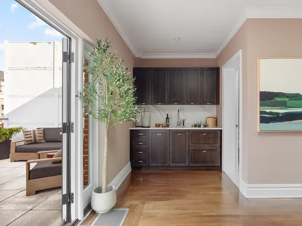 31 West 11th Street image 14 of 20