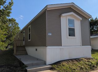 833 S 74th Pl, Kansas City, KS 66111