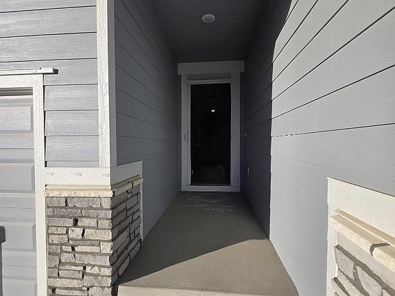 2nd image of 16755 Beaumont Blvd