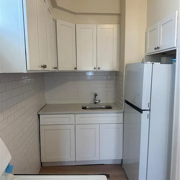 2116 Flatbush Ave — Photo 1