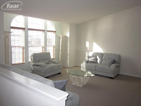 3rd image of 3159 Blue Grass Ln