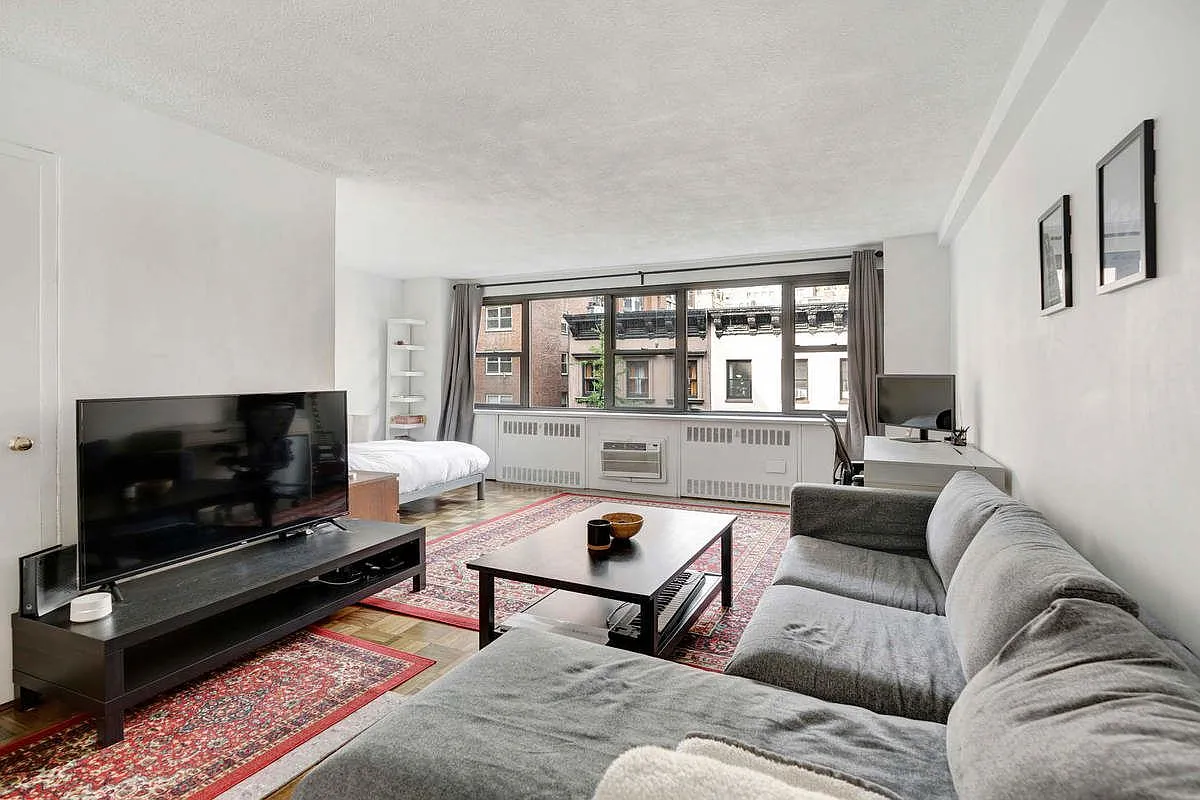 110 E 36th St APT 6C photo 1