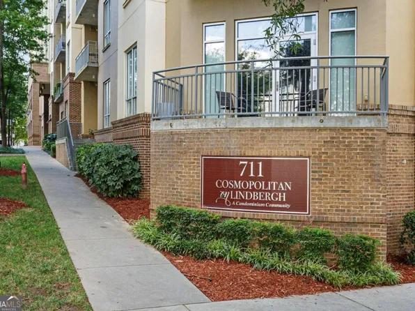 711 Cosmopolitan Dr #117, Atlanta, GA 30324