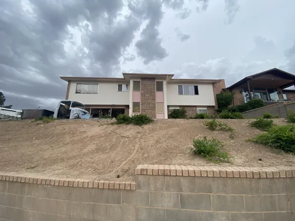 1301 Riverview Dr NW, Albuquerque, NM 87105