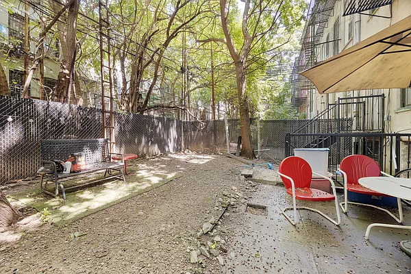 Rented by Brown Harris Stevens | media 6