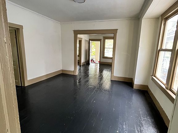 5th image of 1219 S 4th St