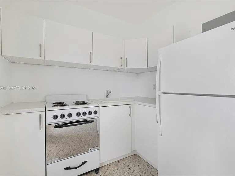 1202 NW 34th St #1200 — Photo 8