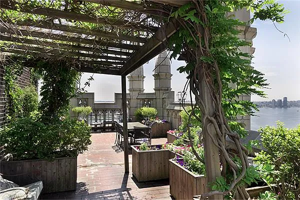 Sold by Engel & Völkers New York Real Estate | media 2