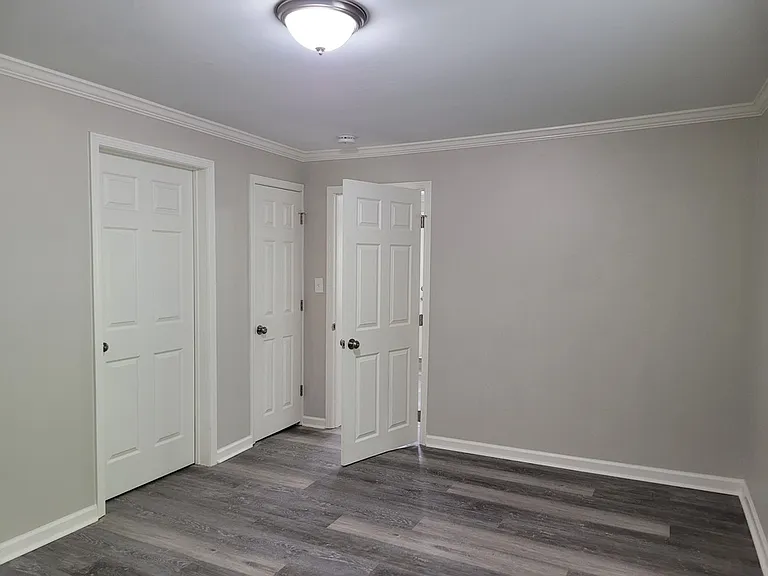 484 Club Dr — Photo 7