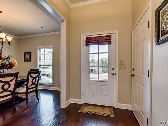 2nd image of 8207 Meadowlake Dr W
