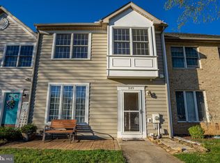 249 Morningside Dr, Falling Waters, WV 25419