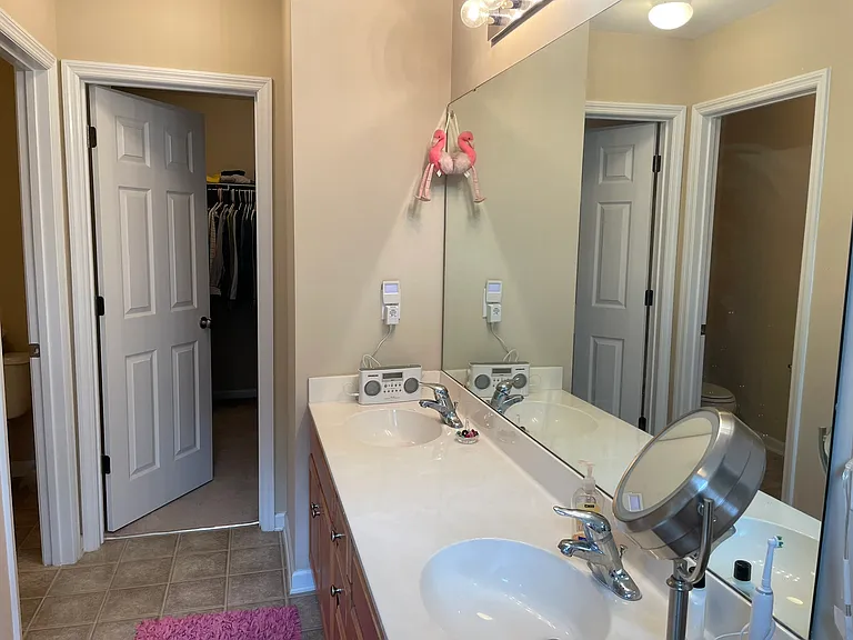1115 Santa Elena Way — Photo 10