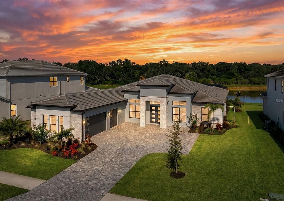 1st image of 2428 Waterfront Cir