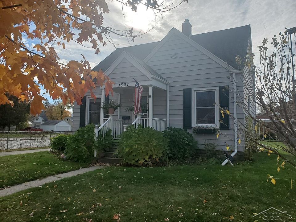 1st image of 1807 Joslin St