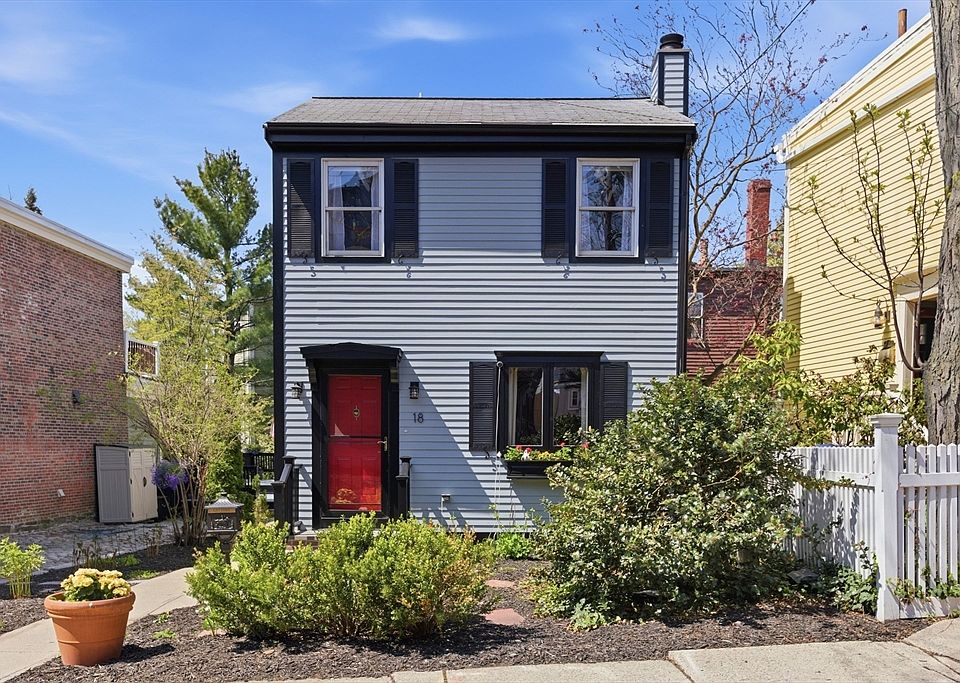 1st image of 18 Putnam St