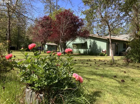 120 Ken Rose Ln, Cave Junction, OR 97523