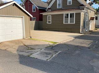 325 Eight Half St, Virginia, MN 55792