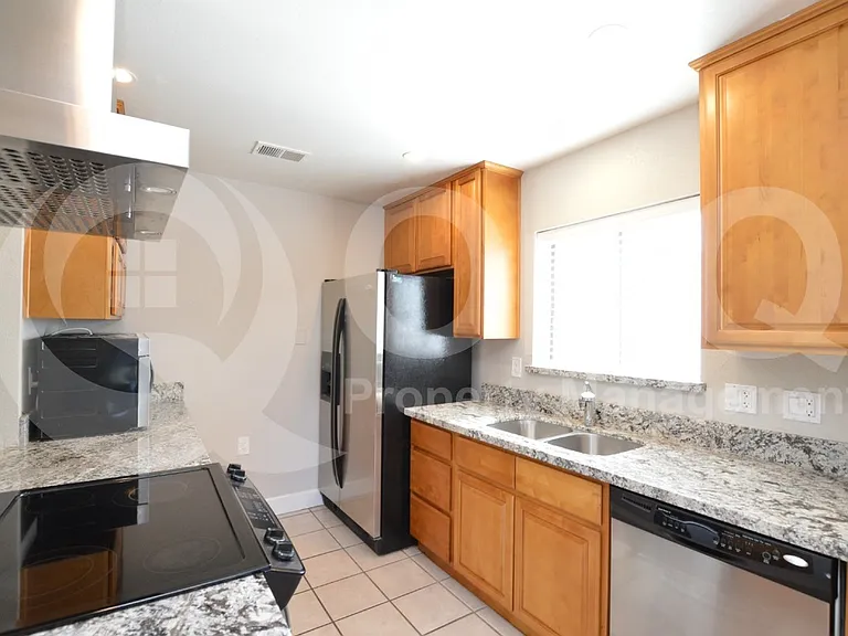 850 S River Dr #1044 — Photo 2
