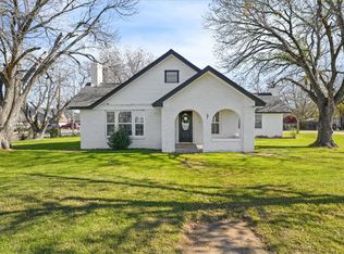 5801 Wichita St, Forest Hill, TX 76119
