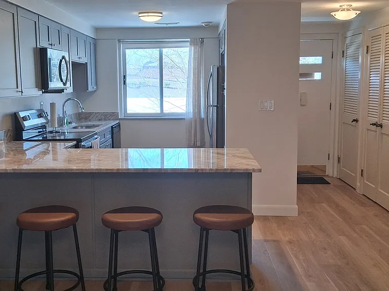 201 Hoffman Ave #25 — Photo 4