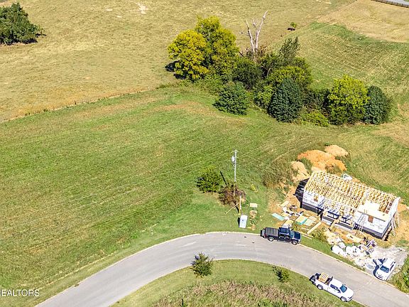 3rd image of 242 Pocahontas Ln Lot 12