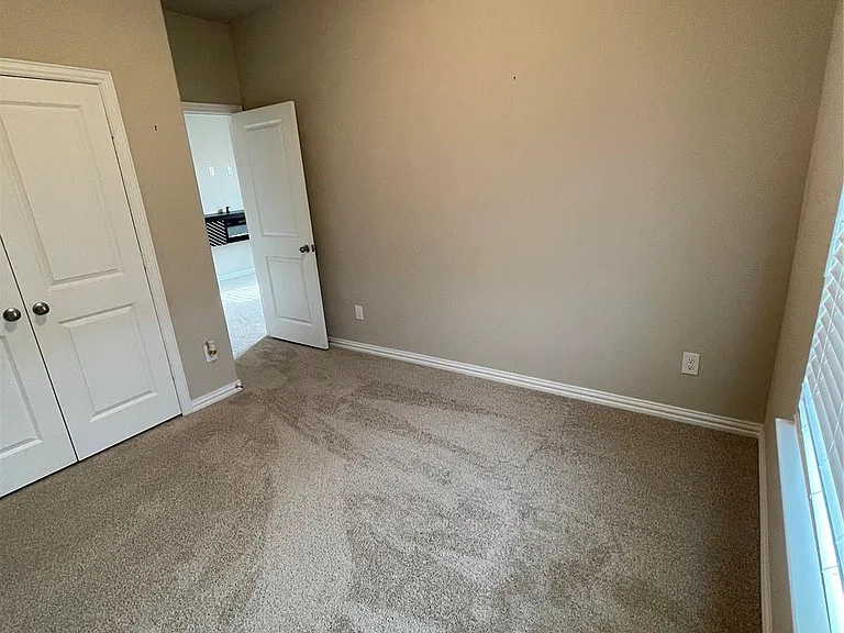 1924 Briar Hill Dr — Photo 14